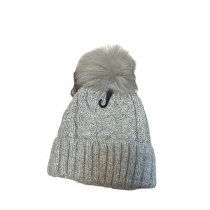 NWT Pom Pom Knit Beanie